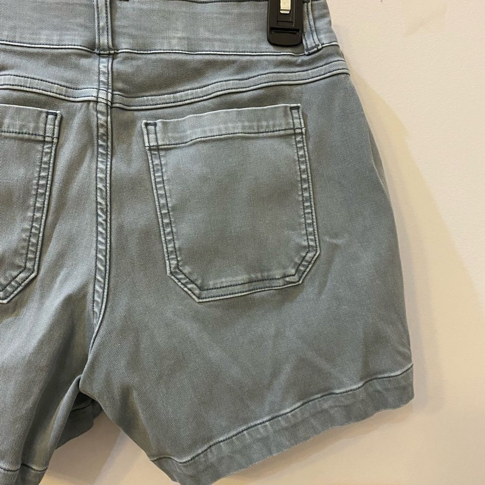 SPANX Stretch Twill Gray Shorts Women Size S - Picture 9 of 12